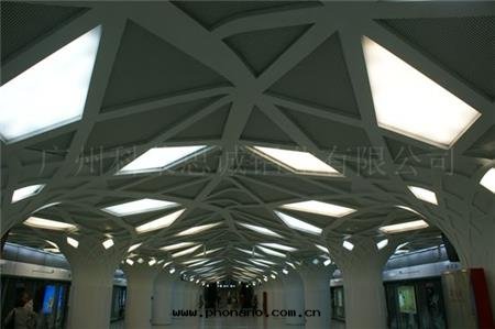 异(yì)形天(tiān)花