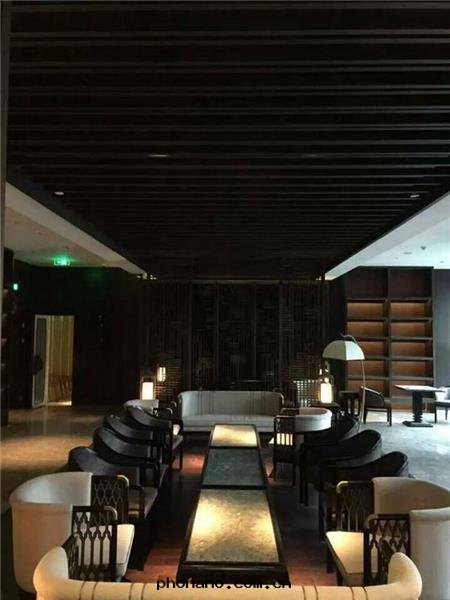 异(yì)形鋁(lǚ)單闆