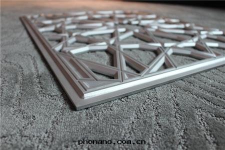 镂空(kōng)雕花(huā)闆