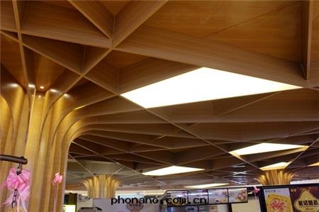 鋁(lǚ)蜂窩板案例