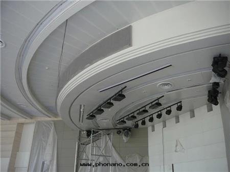 沖孔鋁(lǚ)單闆