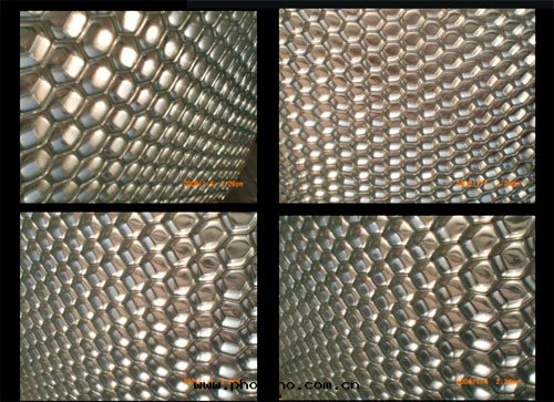 双(shuāng)曲(qū)鋁(lǚ)蜂窩闆的(de)加工工藝