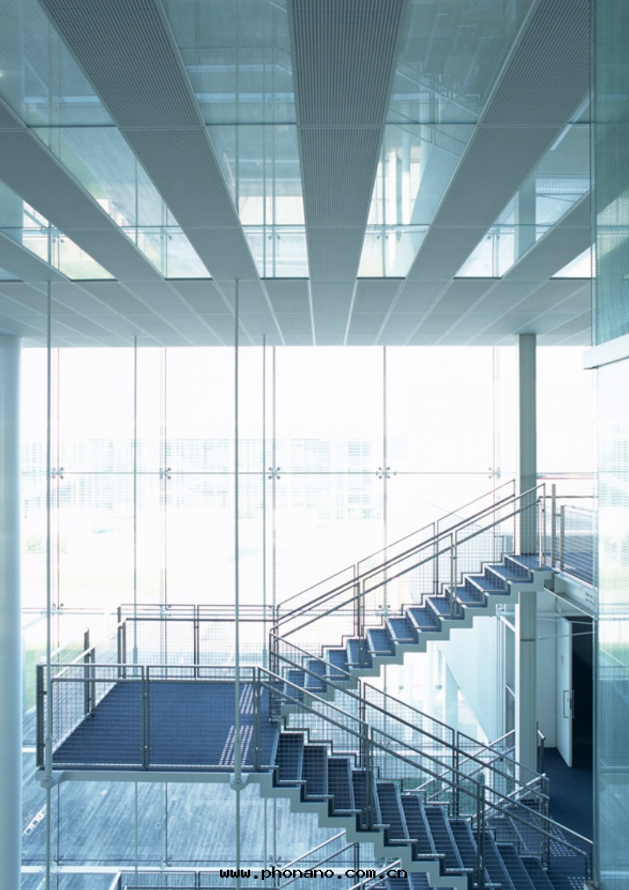 鋁(lǚ)蜂窩闆性(xìng)能(néng)優勢