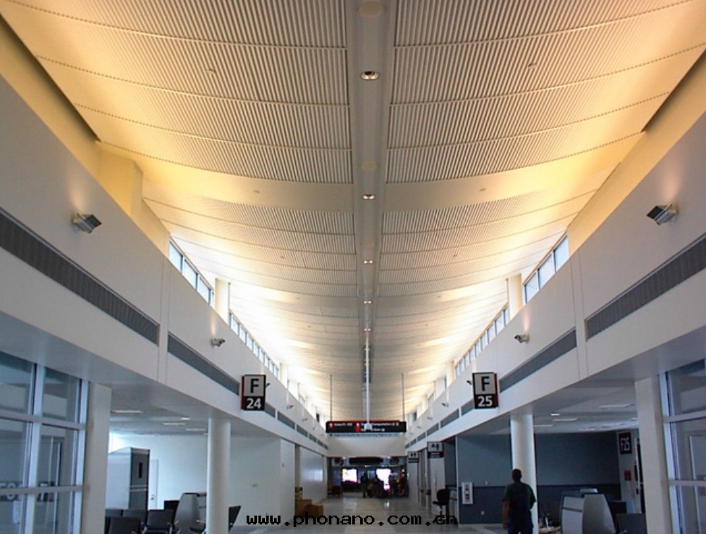 鋁(lǚ)蜂窩闆的(de)結構優勢