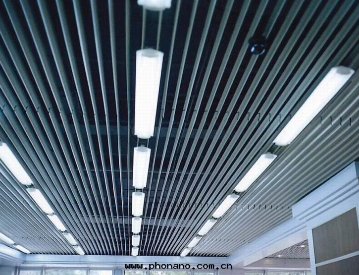 鋁(lǚ)蜂窩闆夾层(céng)優勢