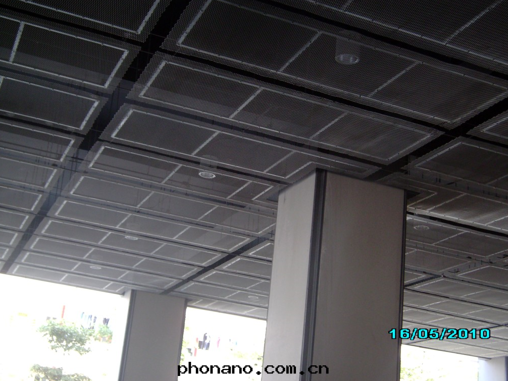 鋁(lǚ)蜂窩板的(de)制成(chéng)