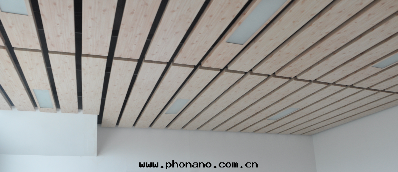 鋁(lǚ)蜂窩闆打(dǎ)破了(le)隔斷模式