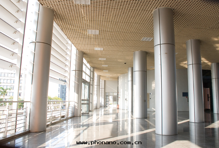 鋁(lǚ)蜂窩闆的(de)六(liù)大(dà)绝对(duì)理(lǐ)由(yóu)