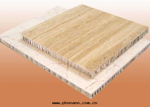 鋁(lǚ)蜂窩闆最(zuì)主(zhǔ)要的(de)特(tè)點(diǎn)