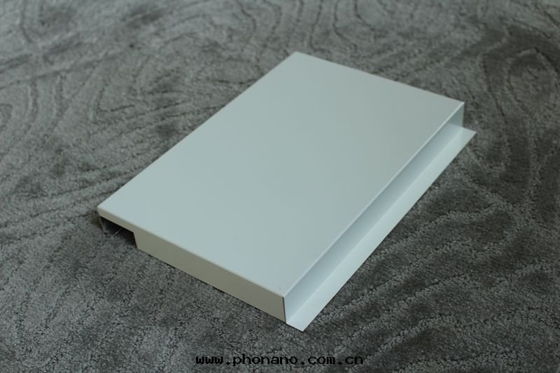 鋁(lǚ)瓦(wǎ)楞闆屋(wū)頂材料怎麼(me)選擇?