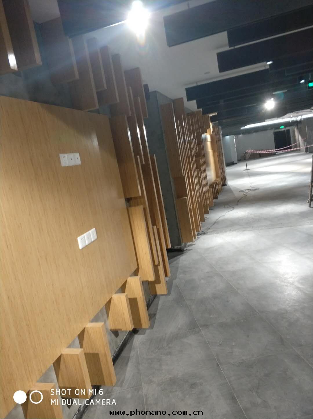 鋁(lǚ)瓦(wǎ)楞闆的(de)性(xìng)能(néng)及(jí)應(yìng)用(yòng)範圍