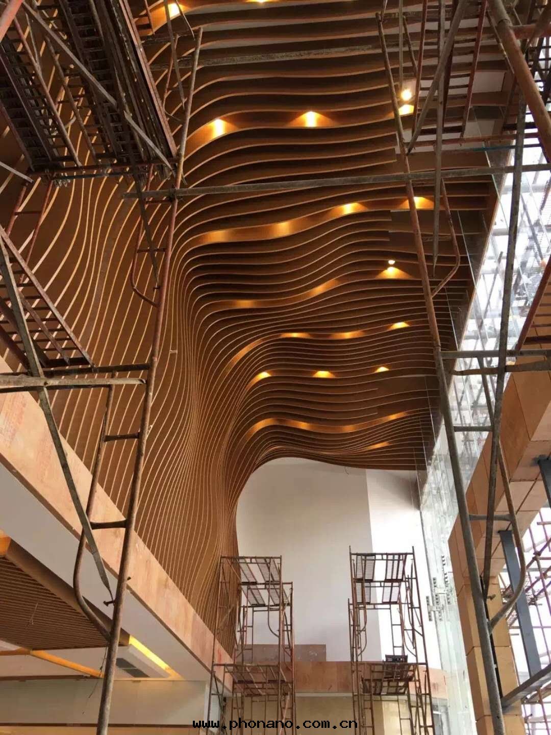 幕牆(qiáng)、吊頂鋁(lǚ)單闆加工怎麼(me)分(fēn)