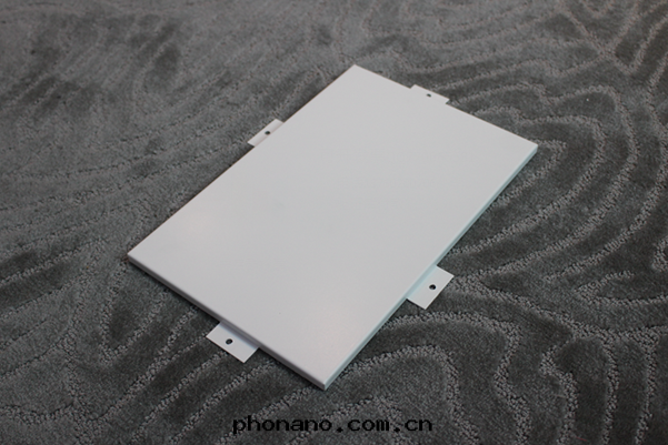 鋁(lǚ)複合闆的(de)各種(zhǒng)用(yòng)途