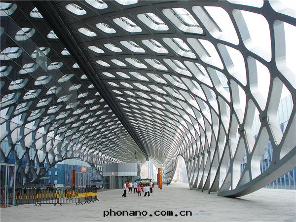 鋁(lǚ)單板幕牆(qiáng)