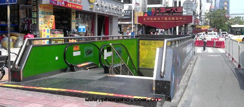 鋁(lǚ)單闆幕牆(qiáng)