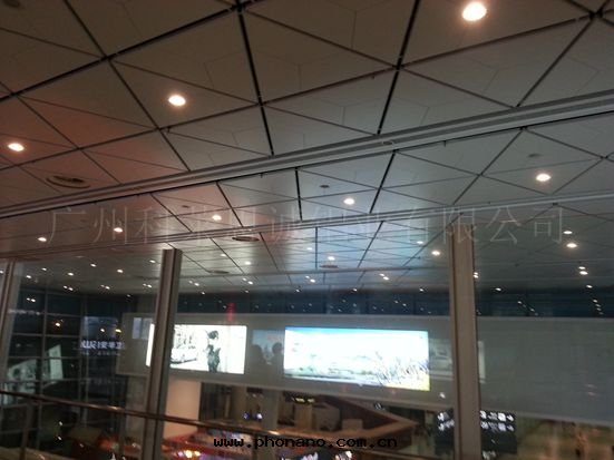 造型鋁(lǚ)扣闆