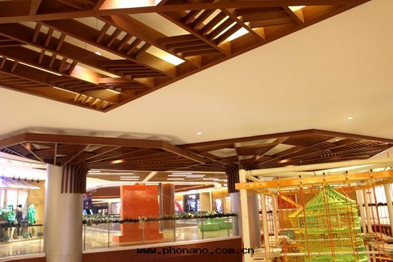 鋁(lǚ)蜂窩闆案(àn)例