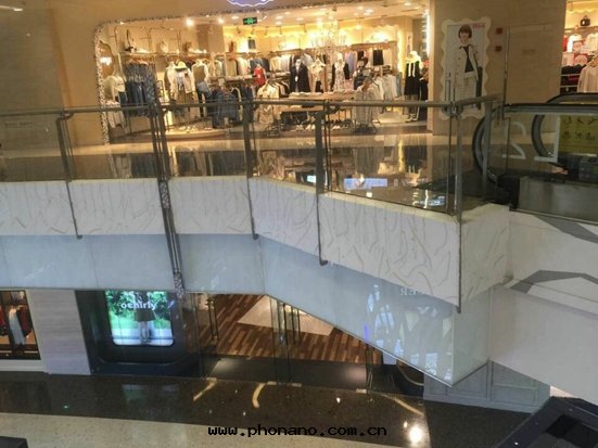 鋁(lǚ)蜂窩闆案(àn)例