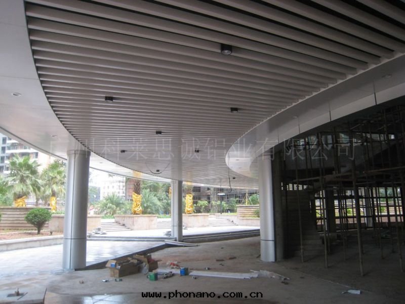 幕牆(qiáng)鋁(lǚ)單闆 幕牆(qiáng)鋁(lǚ)單闆