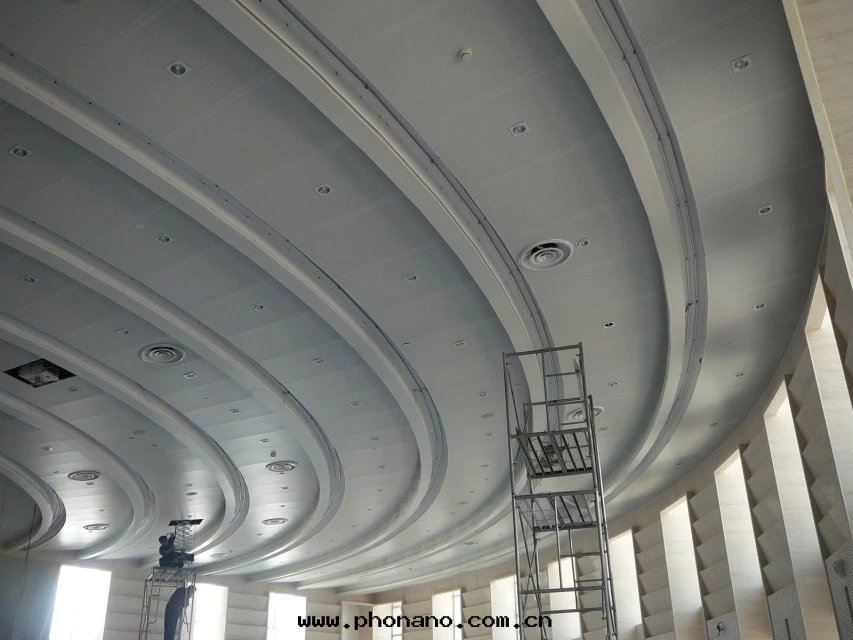 沖孔鋁(lǚ)單闆