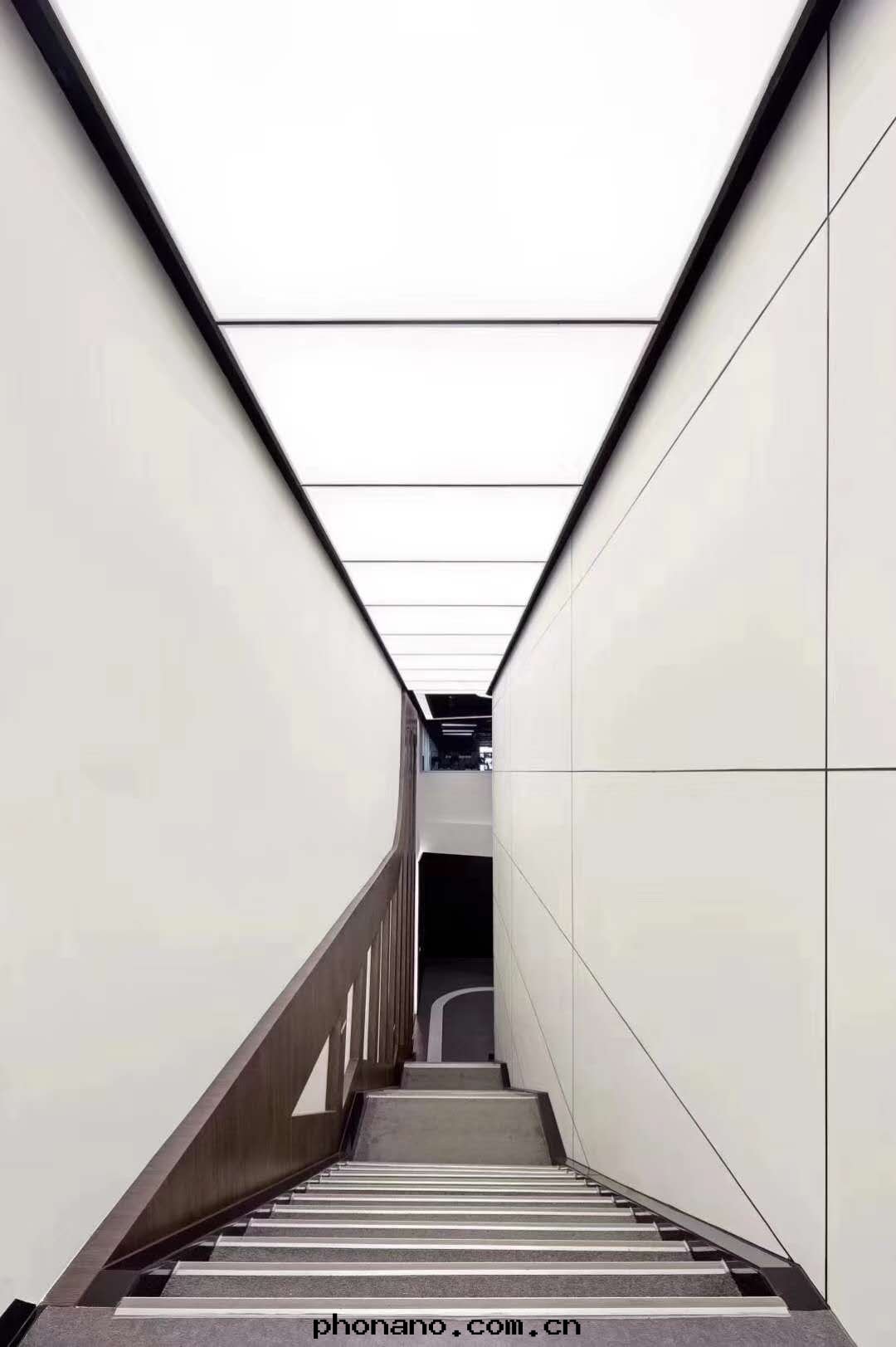 鋁(lǚ)蜂窩板案例