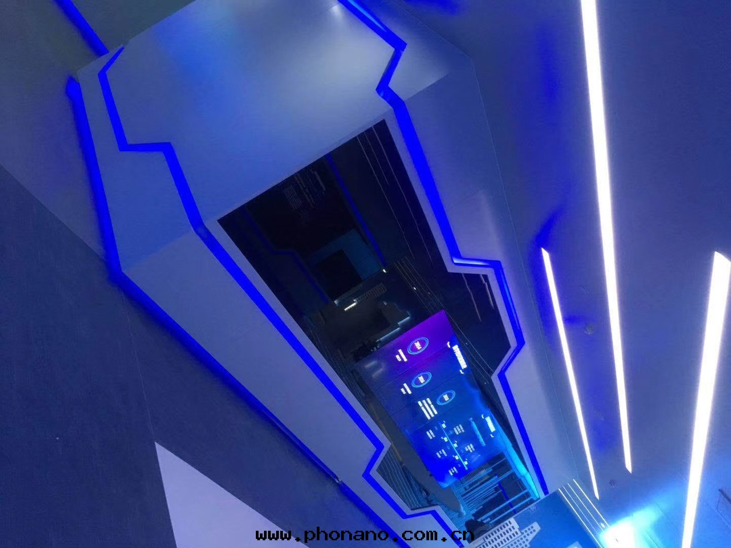 成(chéng)都電(diàn)信(xìn)總(zǒng)部(bù)大(dà)廈